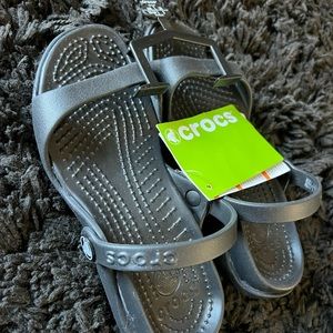 NWT Crocs size USW4 black